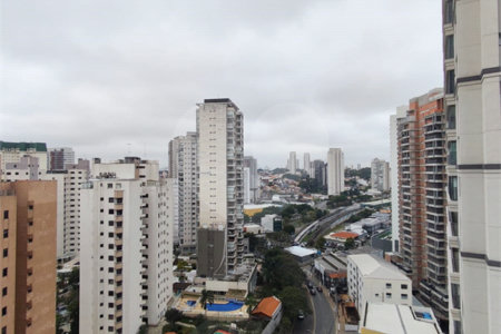 Lindo apartamento com 30 m², varanda e lazer completo, para locação na Chácara Klabin!
