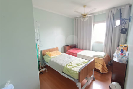Apartamento à venda com 3 quartos, sendo 1 suíte, em Cambuci, São Paulo, SP