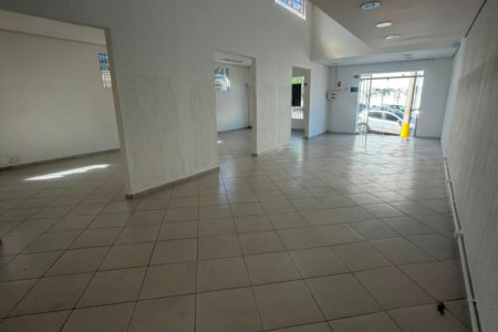 Salão Comercial para alugar no Centro, Vinhedo, SP