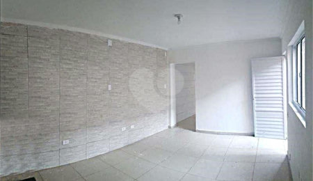 Sobrado à venda com 2 quartos em Vila Guilherme, São Paulo, SP