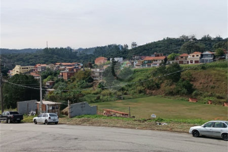 Casa à venda com 2 quartos, sendo 1 suíte,  em Loteamento Jardim do Sol (mailasqui), São Roque, SP