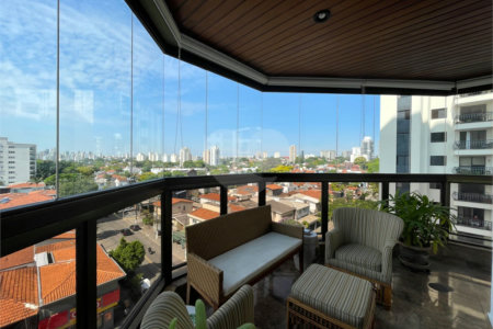 Apartamento à venda com 4 quartos, sendo 3 suítes, em Campo Belo, São Paulo, SP