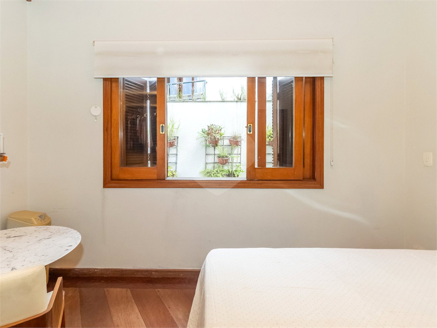Casa à venda com 4 quartos, sendo 2 suítes, em Jardim Marajoara, São Paulo, SP