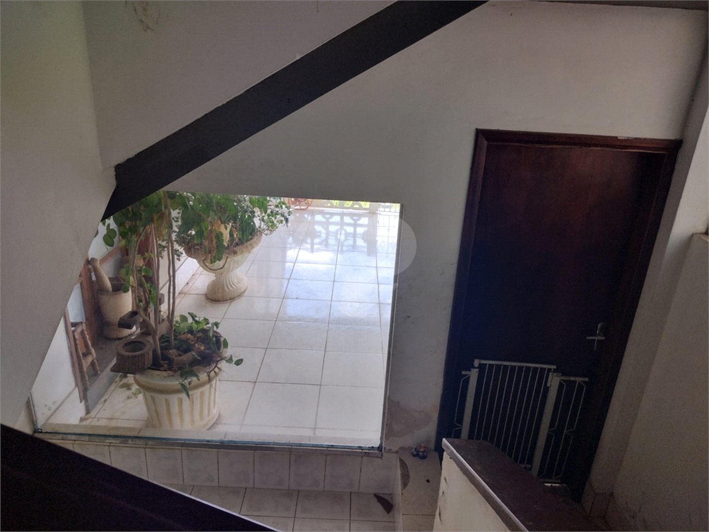 Casa à venda com 7 quartos, sendo 4 suítes, no condomínio Estância Marambaia, Vinhedo - SP