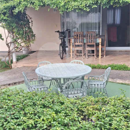 Casa à venda com 3 quartos, sendo 1 suíte, em Condomínio Flamboyant-b, Atibaia, SP