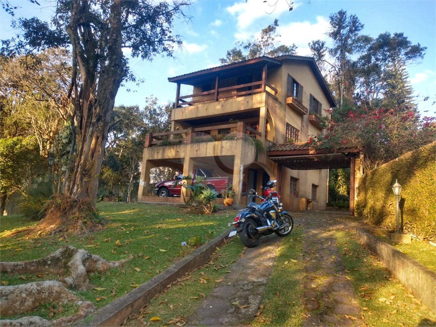 Casa à venda com 3 quartos, sendo 1 suíte, no condomínio Jardim da Monntanha Ii, Mairiporã - SP