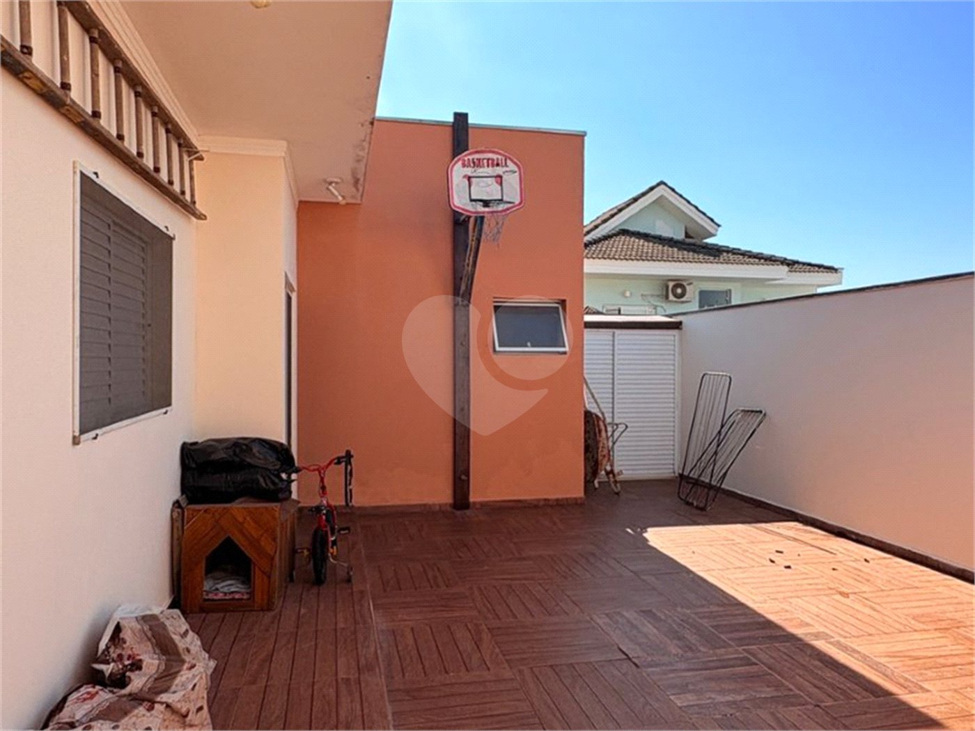 Casa à venda com 3 quartos, sendo 1 suíte,  no condomínio Jd Portugal, Sorocaba - SP