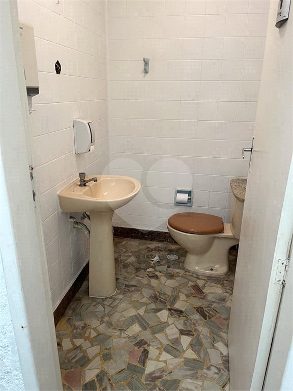 Sobrado à venda com 4 quartos, sendo 1 suíte, em Liberdade, São Paulo, SP
