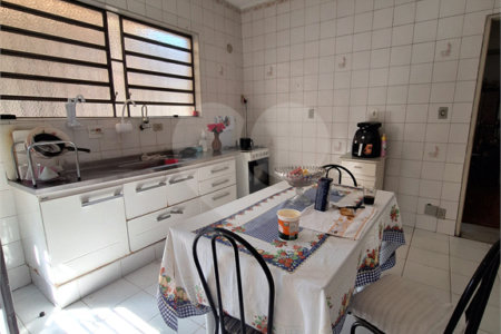 Casa à venda com 3 quartos, sendo 1 suíte, em Jardim Marisa, São Paulo, SP