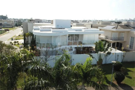 Casa à venda com 4 suítes no condomínio Jardim do Golfe 3, São José dos Campos - SP
