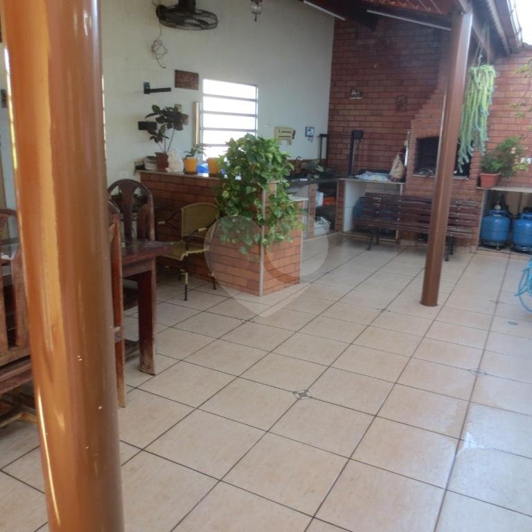 Excelente Sobrado à venda noCambuci c/338m2 - 4 Quartos/1 Suite/ 5 Vagas na garagem