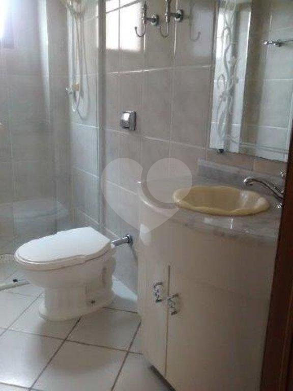 Apartamento à venda com 2 quartos, sendo 1 suíte, em Vila Tupi, Praia Grande, SP