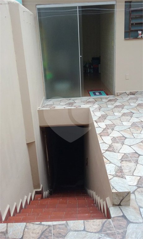 Sobrado à venda com 4 quartos, sendo 1 suíte, em Vila Gomes, São Paulo, SP