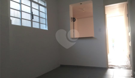 Sobrado à venda com 3 quartos em Bom Retiro, São Paulo, SP