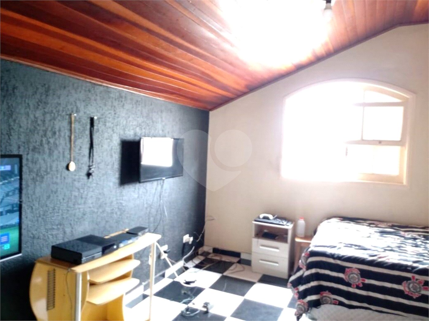Sobrado à venda com 3 quartos, sendo 2 suítes, em Vila Rea, Poá, SP