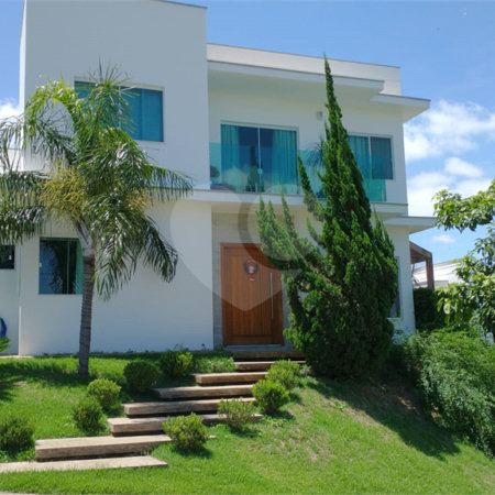 Casa à venda com 3 suítes no condomínio Residencial Central Parque, Salto - SP