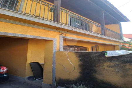 Casa à venda com 3 quartos, sendo 1 suíte, em Campo Grande, Rio de Janeiro, RJ