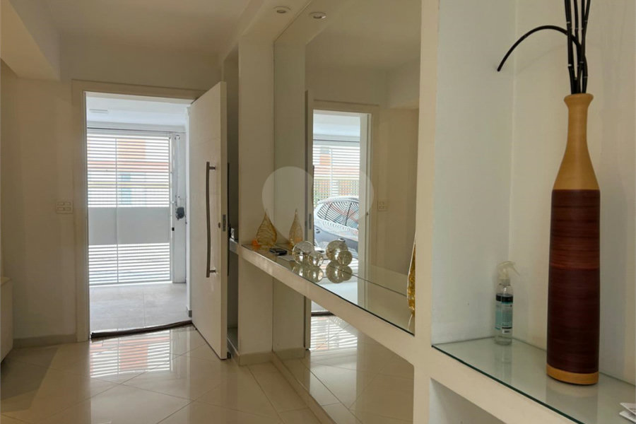 Casa à venda com 3 suítes em Santana, São Paulo, SP