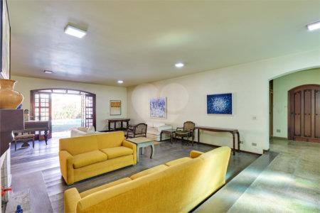 Casa de Vila à venda com 4 suítes em Granja Julieta, São Paulo, SP