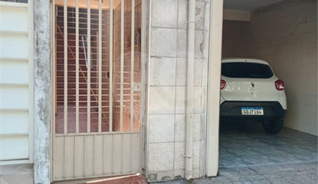 Sobrado à venda com 2 quartos, sendo 1 suíte, em Chora Menino, São Paulo, SP