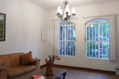 Casa à venda com 3 quartos, sendo 1 suíte, em Brooklin, São Paulo, SP