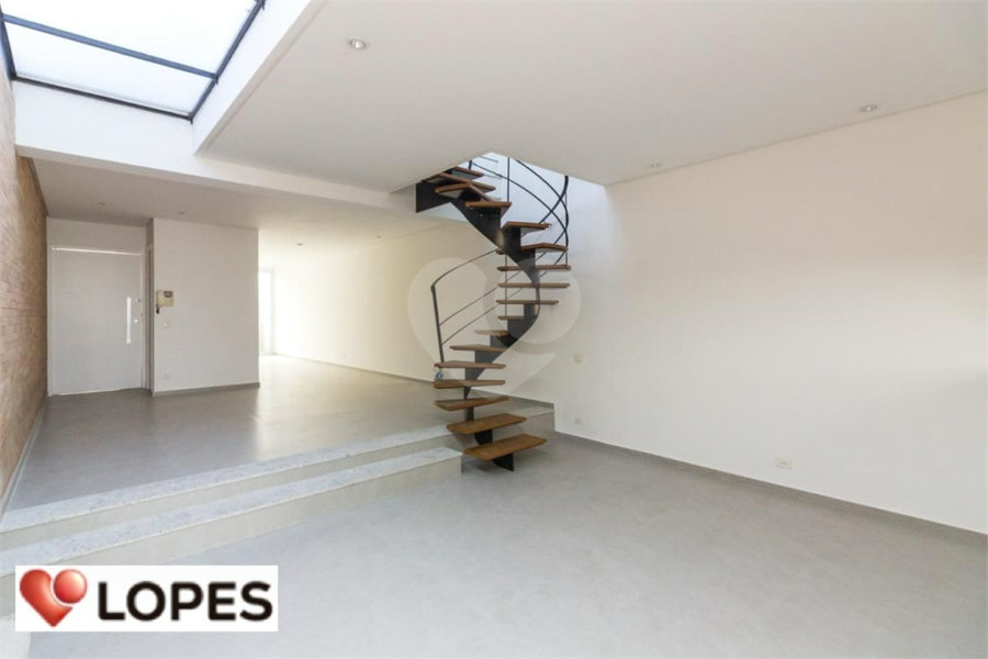 Casa à venda com 3 suítes em Santana, São Paulo, SP