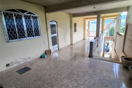 Casa à venda com 5 quartos em Santíssimo, Rio de Janeiro, RJ