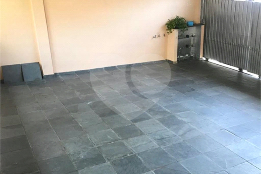 Sobrado à venda com 10 quartos, sendo 2 suítes, em Pirituba, São Paulo, SP