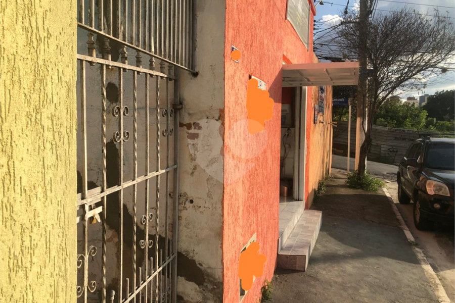 Casa Térrea à venda com 6 quartos, sendo 2 suítes, em Vila Mazzei, São Paulo, SP