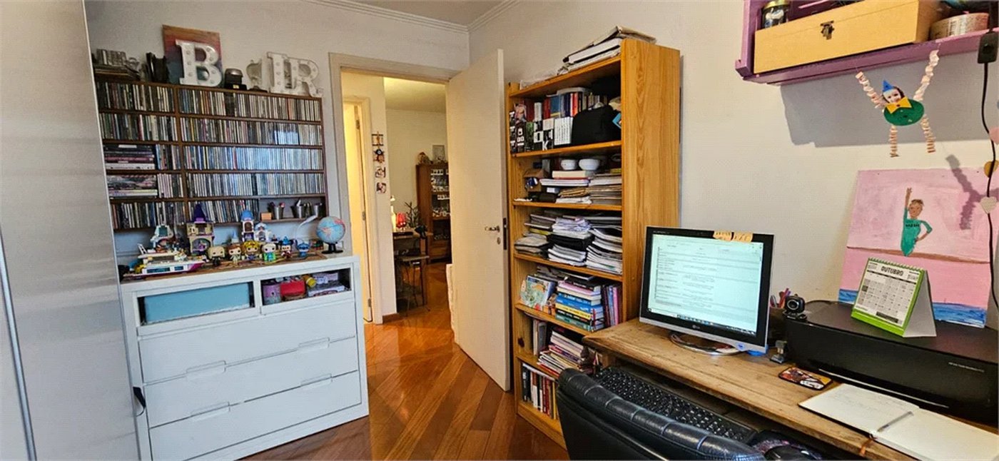 Apartamento à venda com 3 quartos, sendo 2 suítes, em Pinheiros, São Paulo, SP