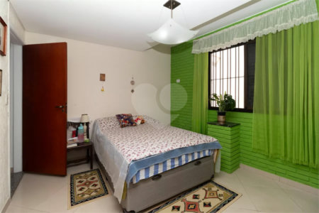 Casa à venda com 4 suítes em Vila Ipojuca, São Paulo, SP