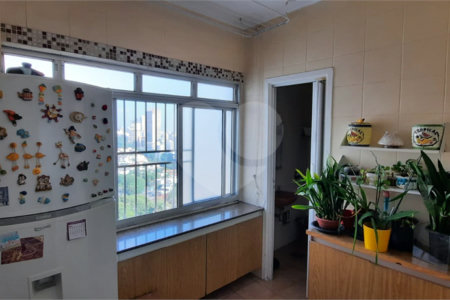 Apartamento à venda com 3 quartos, sendo 1 suíte,  em Sumarezinho, São Paulo, SP