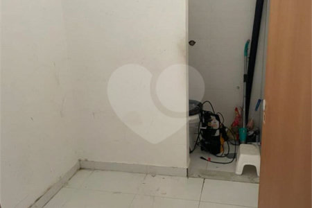 Casa à venda com 4 quartos, sendo 2 suítes,  no condomínio Residencial Castanheira, Sorocaba - SP