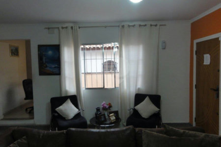 Casa Térrea à venda com 3 quartos, sendo 1 suíte, em Vila Mazzei, São Paulo, SP