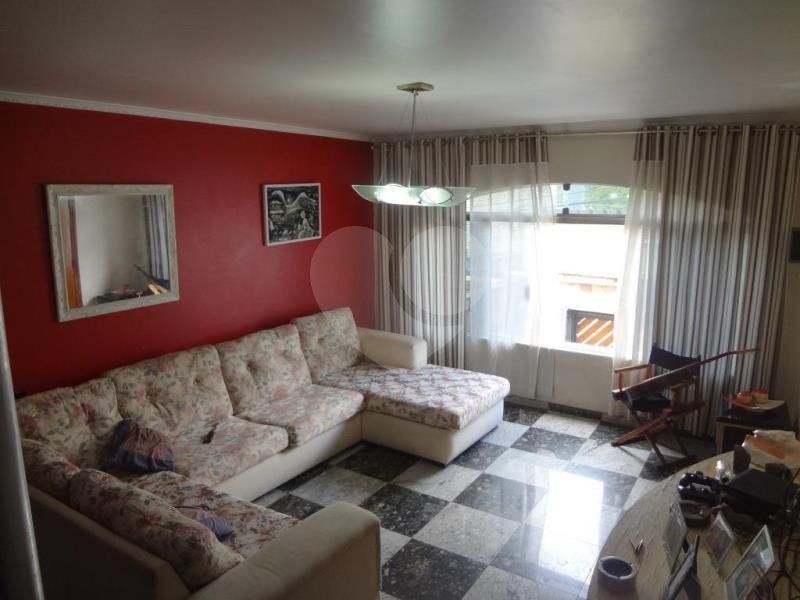 Sobrado à venda com 3 quartos, sendo 1 suíte, em Jardim do Colégio (zona Norte), São Paulo, SP