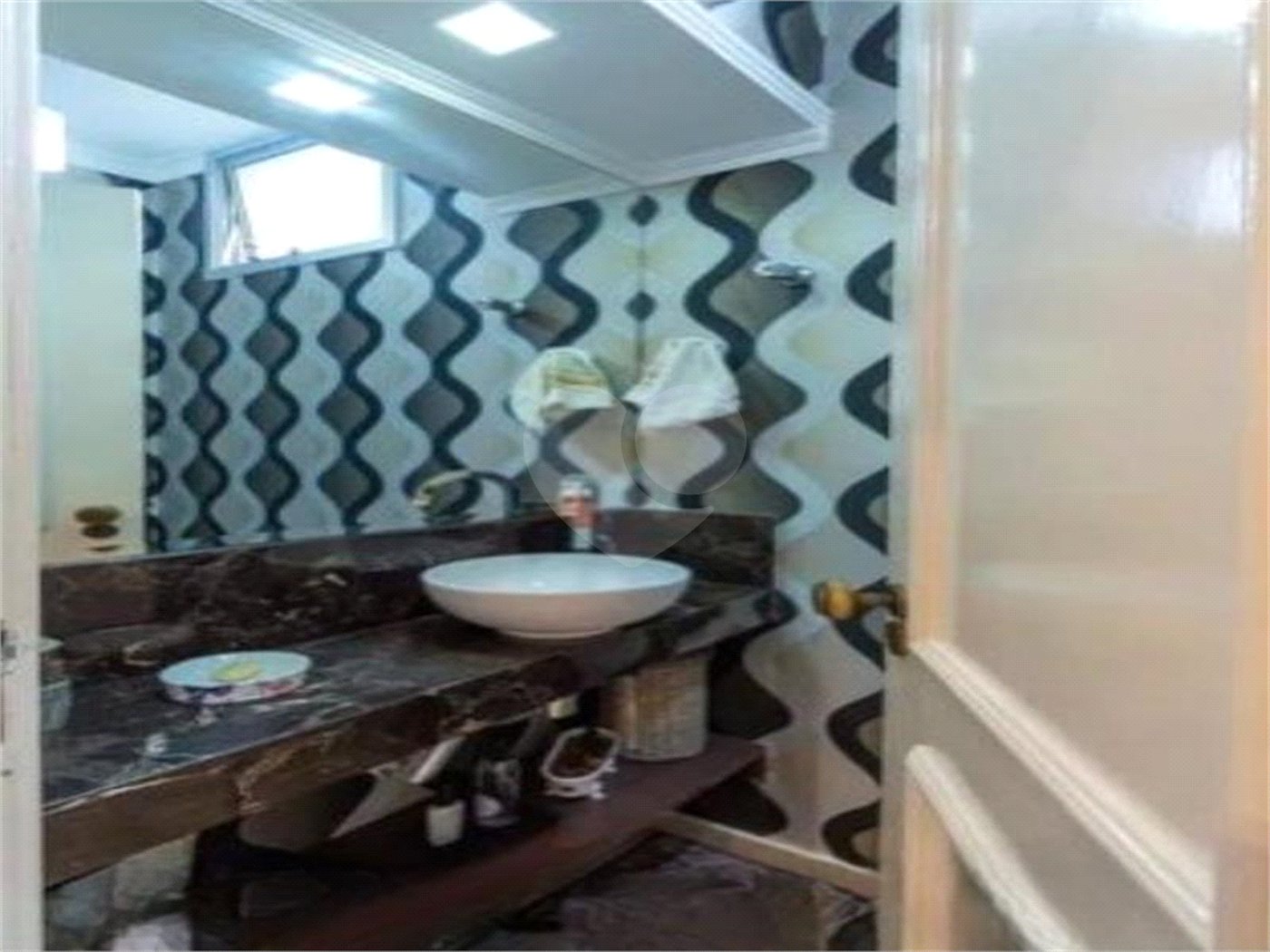 Apartamento à venda com 3 quartos, sendo 2 suítes, em Campo Belo, São Paulo, SP
