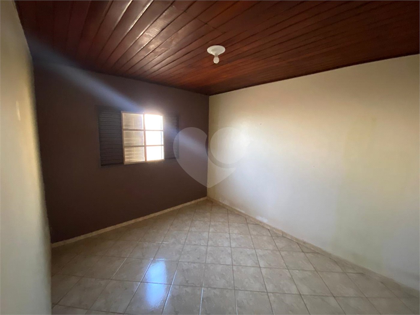 Casa à venda com 2 quartos, sendo 1 suíte, em Vila Renô, Ponta Porã, MS
