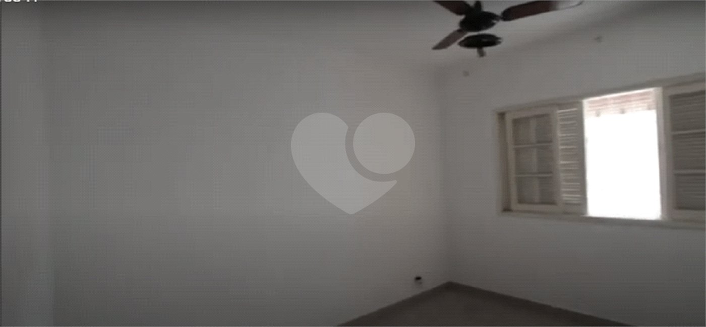 Casa à venda com 3 quartos, sendo 2 suítes,  no condomínio Não, São Paulo - SP