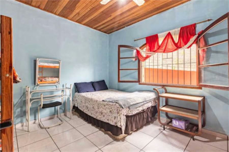 Casa com 3 dormitórios à venda, 276 m² por R$ 700.000,00 - Vitória Régia - Atibaia/SP