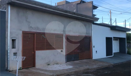 Casa à venda com 3 quartos em Jardim das Torres Prolongamento, São Carlos, SP
