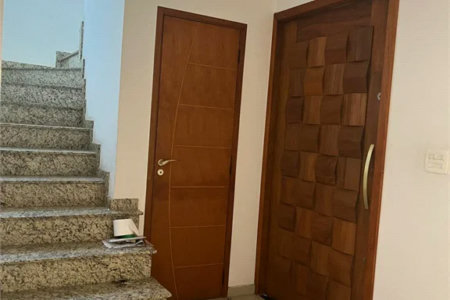 Sobrado à venda com 4 quartos, sendo 1 suíte, em Vila Cordeiro, São Paulo, SP