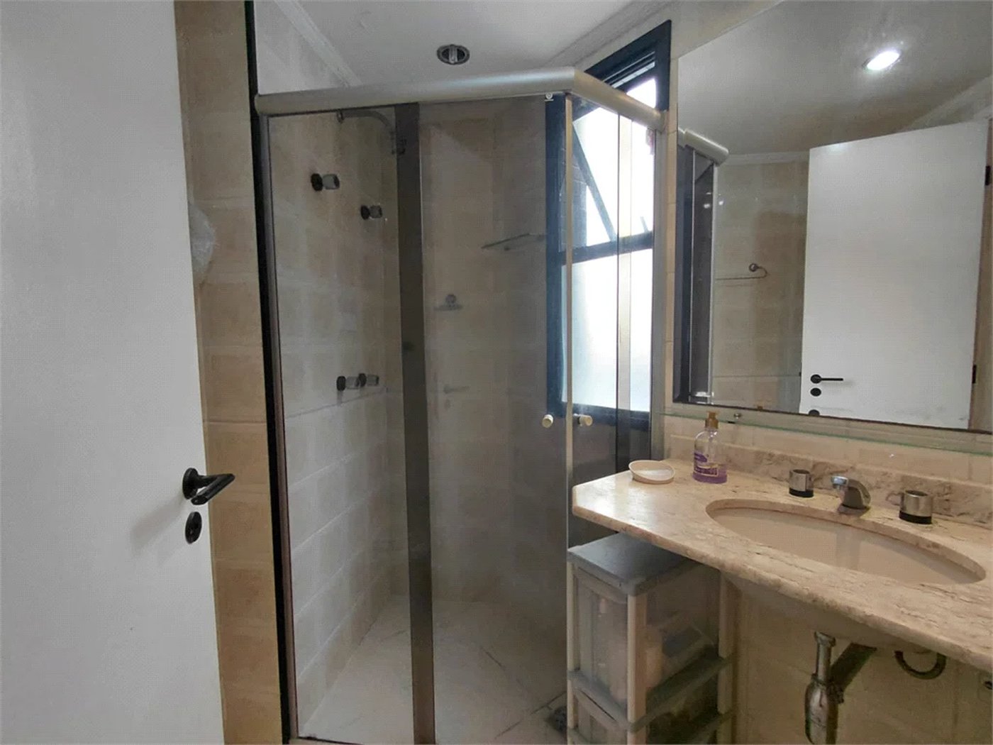 Apartamento à venda com 3 quartos, sendo 1 suíte,  em Vila Romana, São Paulo, SP