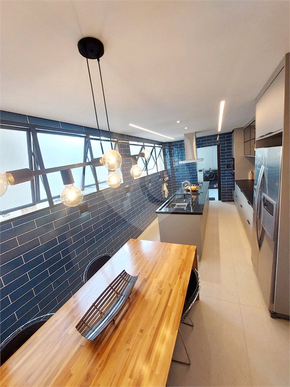 Apartamento à venda com 3 quartos, sendo 1 suíte,  em Santa Cecília, São Paulo, SP