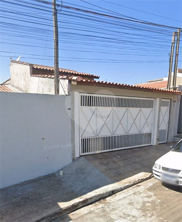 Casa à venda com 3 quartos, sendo 1 suíte, em Nova Cerejeira, Atibaia, SP