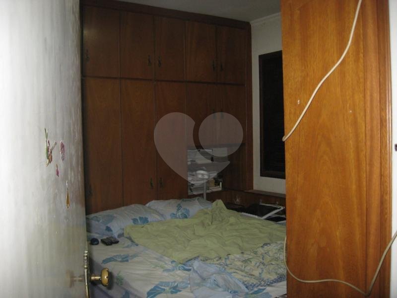 Sobrado à venda com 4 quartos, sendo 1 suíte, em Palmas do Tremembé, São Paulo, SP