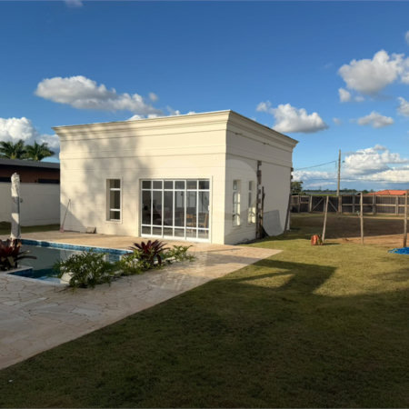 Casa à venda com 1 quarto no condomínio Village Saint Charbel, Araçoiaba da Serra - SP