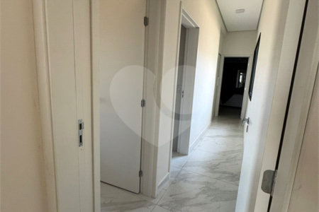 Casa à venda com 3 suítes no condomínio Reserva Central Parque, Salto - SP