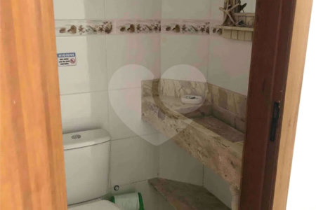 Casa à venda com 3 quartos, sendo 1 suíte, em Juquehy, São Sebastião, SP