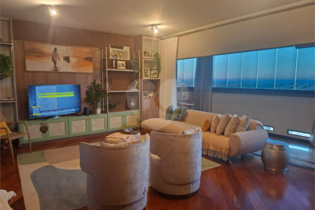 Apartamento elegante no Ed. Albatroz, bairro Pau Preto, todo reformado, com 4 dormitórios (2 suítes, uma com closet) à VENDA, 180 m², por R$ 1.080.000,00 em Indaiatuba/SP.