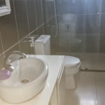 Sobrado à venda ou para alugar com 3 quartos, sendo 2 suítes,  em Ferreira, São Paulo, SP
